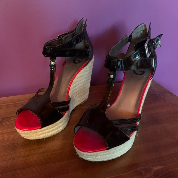 Guess Sandals Size 10 - Picture 1 of 7